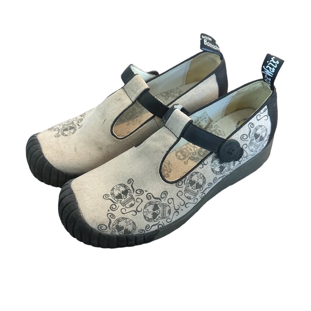 Dr. Martens Courtney Skull Mary Jane Shoes | Size 8